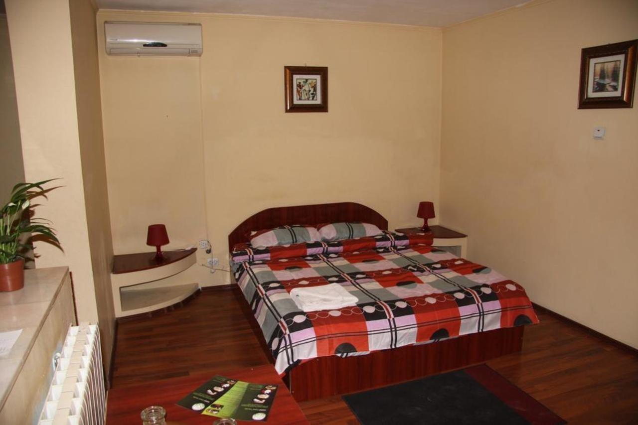 Hotel Casa Verde Prosper Bucarest Esterno foto